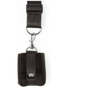 SEI MIO – Doorway Control Play Adjustable Over Door Cuffs Restraint BDSM