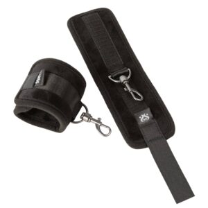 SEI MIO – Sensually Secured Velvet Handcuffs BDSM SEI MIO – Sensually Secured Velvet Handcuffs BDSM